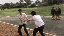 Cameron fights T.